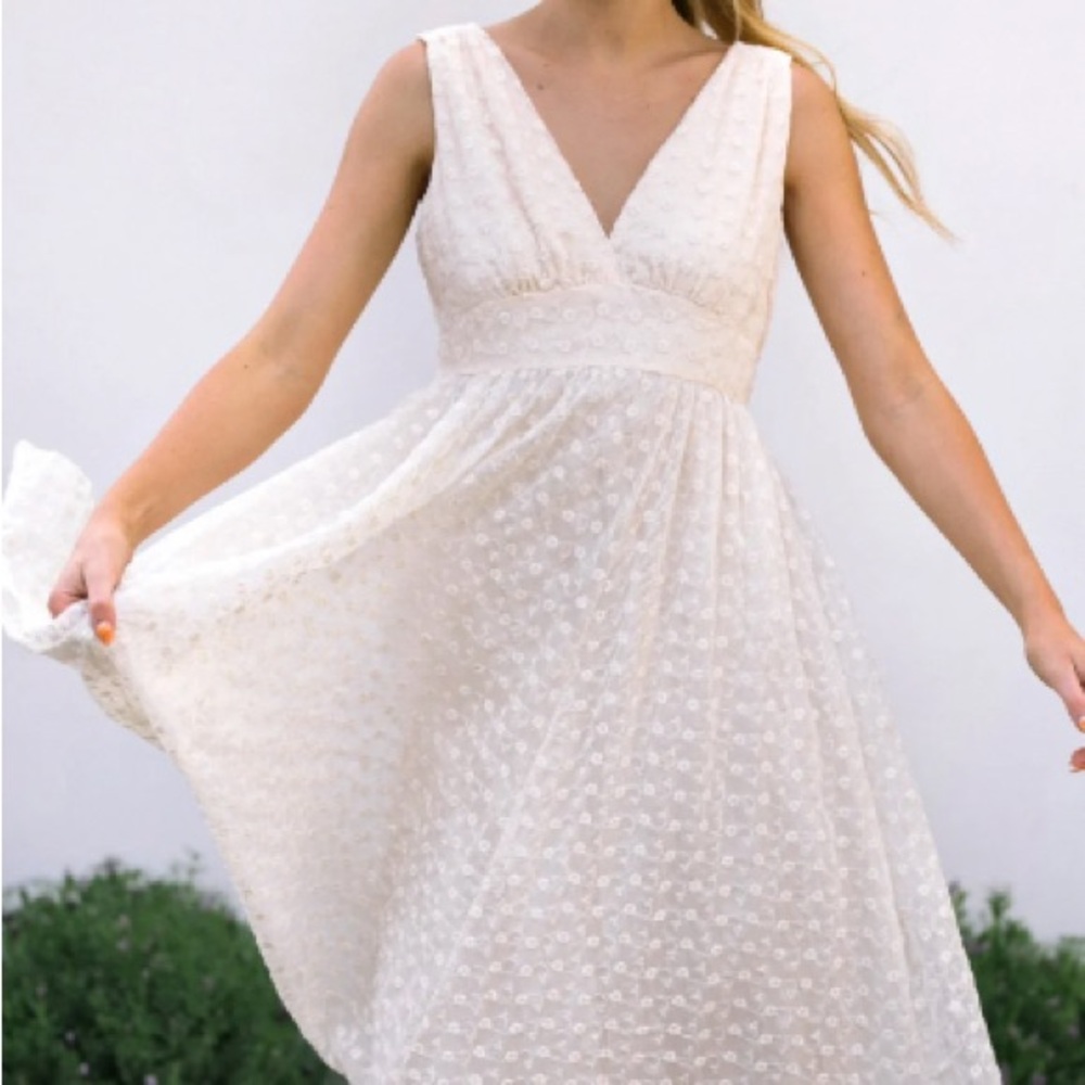 Elegant Cream Midi Dress